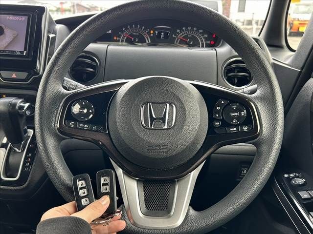 HONDA N BOX CUSTOM 2018 Image 31