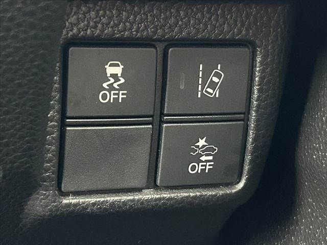 HONDA N BOX CUSTOM 2018 Image 31