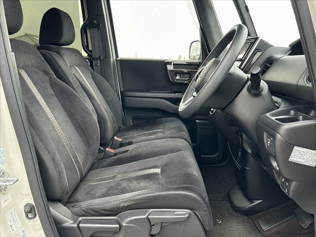 HONDA N BOX CUSTOM 2018 Image 31