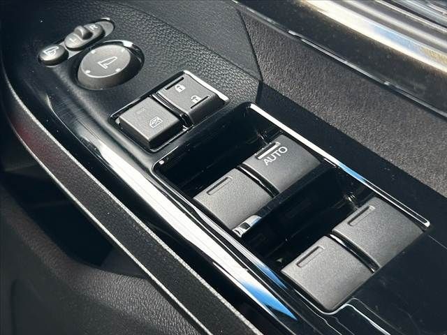 HONDA N BOX CUSTOM 2018 Image 31