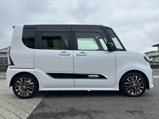 DAIHATSU TANTO CUSTOM 2021 Image 31