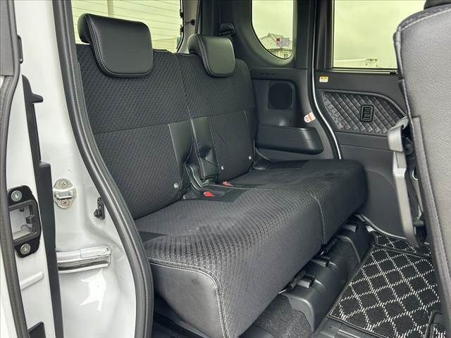 DAIHATSU TANTO CUSTOM 2021 Image 31