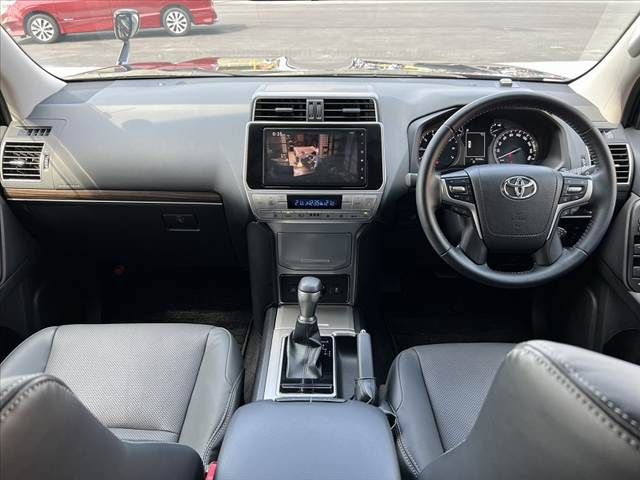 TOYOTA LANDCRUISER PRADO 2023 Image 31