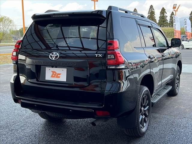 TOYOTA LANDCRUISER PRADO 2023 Image 31