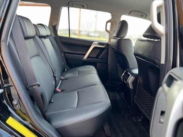 TOYOTA LANDCRUISER PRADO 2023 Image 31