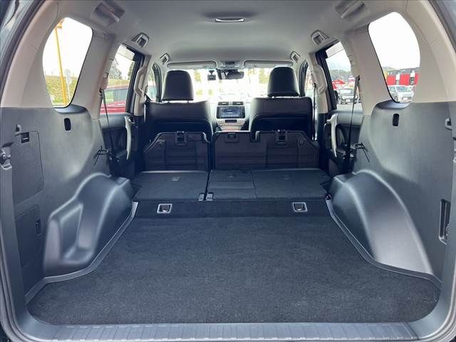 TOYOTA LANDCRUISER PRADO 2023 Image 31