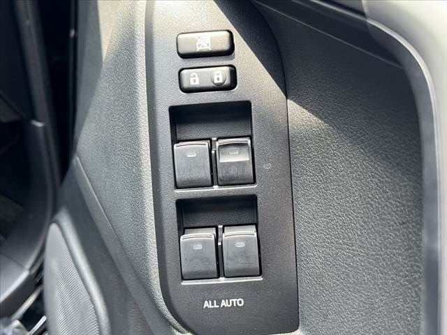 TOYOTA LANDCRUISER PRADO 2023 Image 31