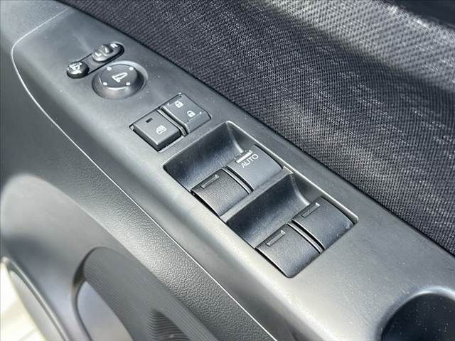 HONDA N BOX CUSTOM 2013 Image 31