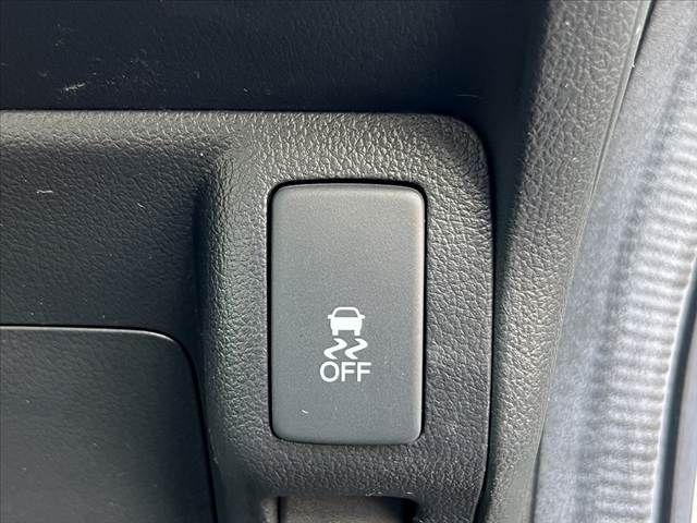 HONDA N BOX CUSTOM 2013 Image 31