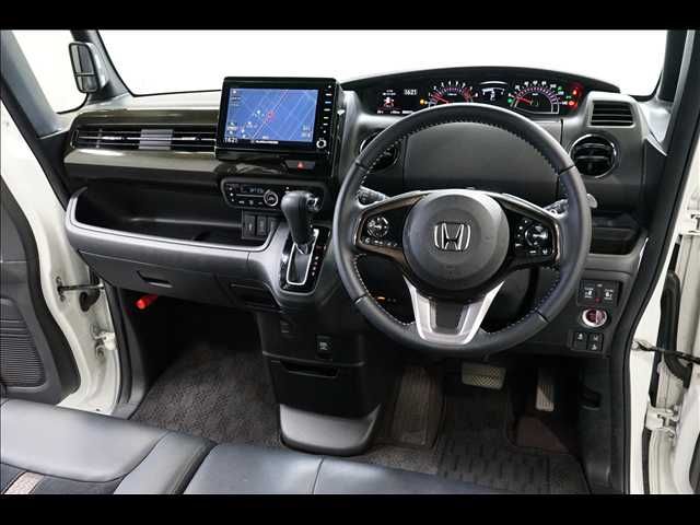 HONDA N BOX CUSTOM 2018 Image 31