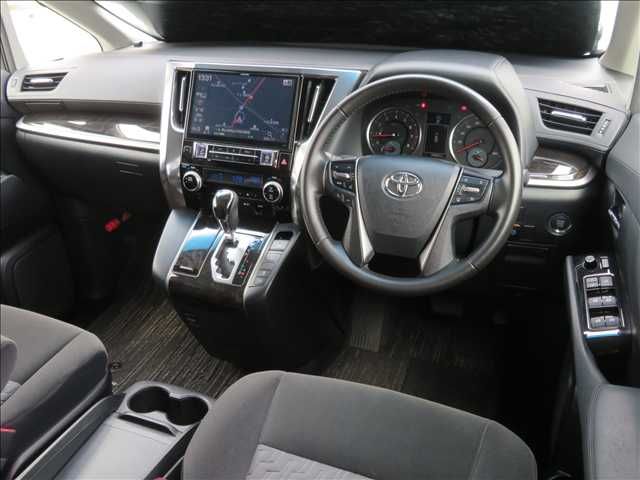 TOYOTA ALPHARD 2017 Image 31