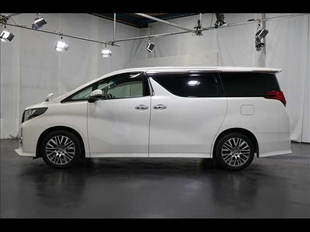 TOYOTA ALPHARD 2017 Image 31