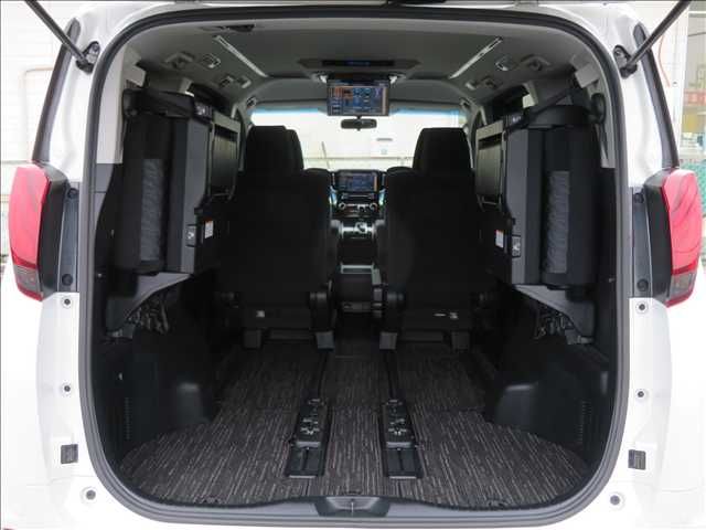 TOYOTA ALPHARD 2017 Image 31