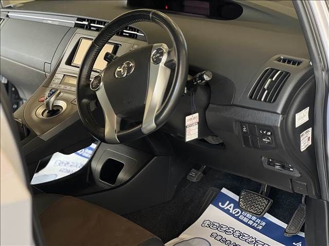 TOYOTA PRIUS 2011 Image 31