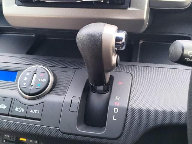 HONDA FREED SPIKE 2014 Image 31