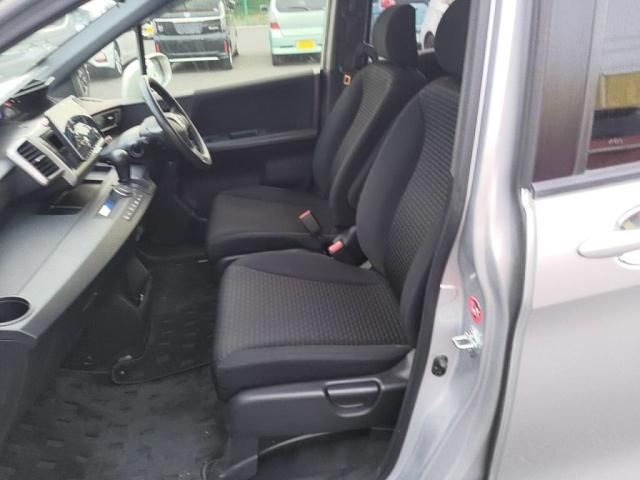 HONDA FREED SPIKE 2014 Image 31