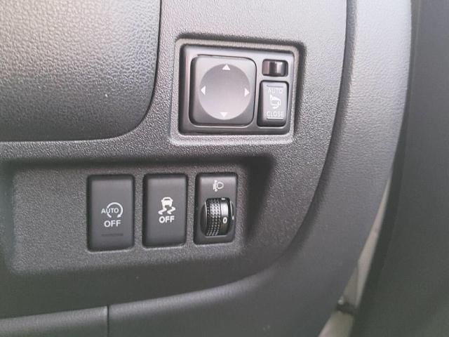 NISSAN MARCH 2016 Image 31