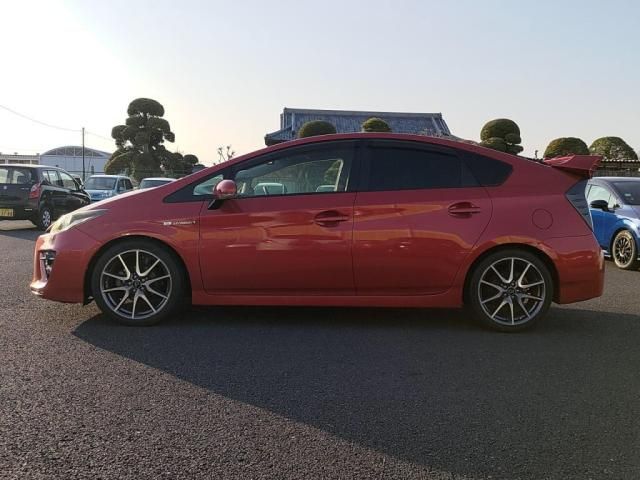 TOYOTA PRIUS 2012 Image 31