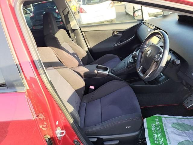 TOYOTA PRIUS 2012 Image 31