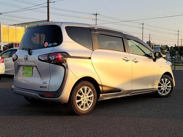 TOYOTA SIENTA HYBRID 2019 Image 31