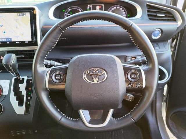 TOYOTA SIENTA HYBRID 2019 Image 31