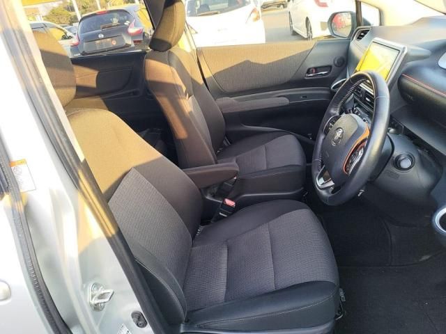 TOYOTA SIENTA HYBRID 2019 Image 31