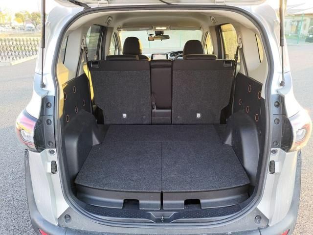 TOYOTA SIENTA HYBRID 2019 Image 31