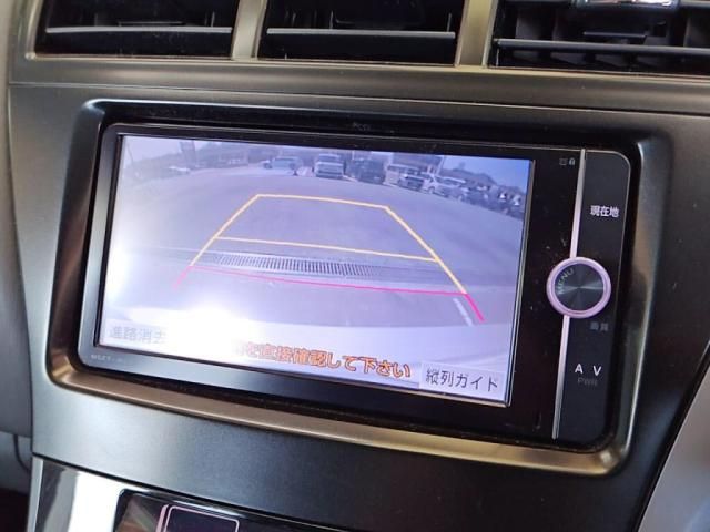 TOYOTA PRIUS ALPHA 2013 Image 31