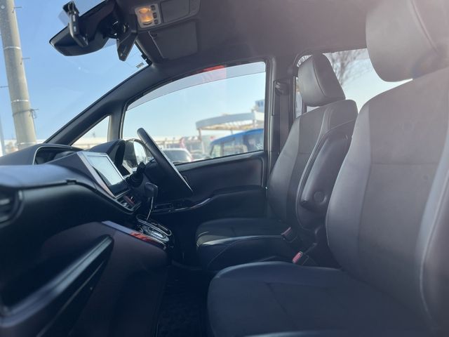 TOYOTA NOAH 2020 Image 31