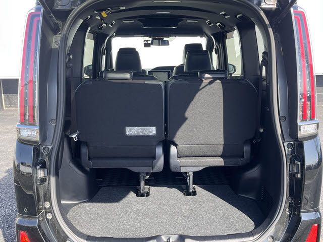 TOYOTA NOAH 2020 Image 31