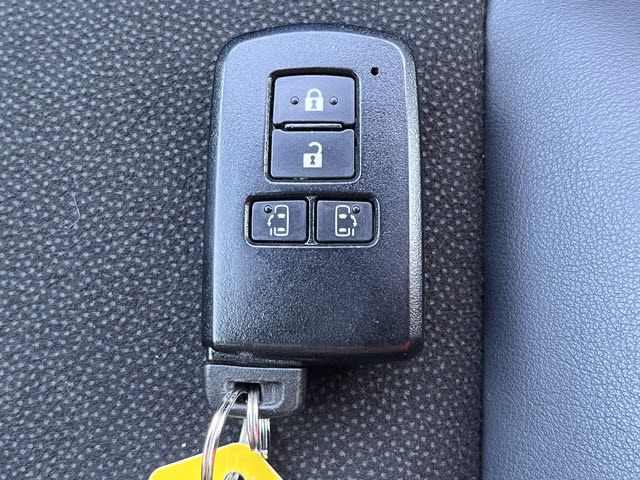 TOYOTA NOAH 2020 Image 31