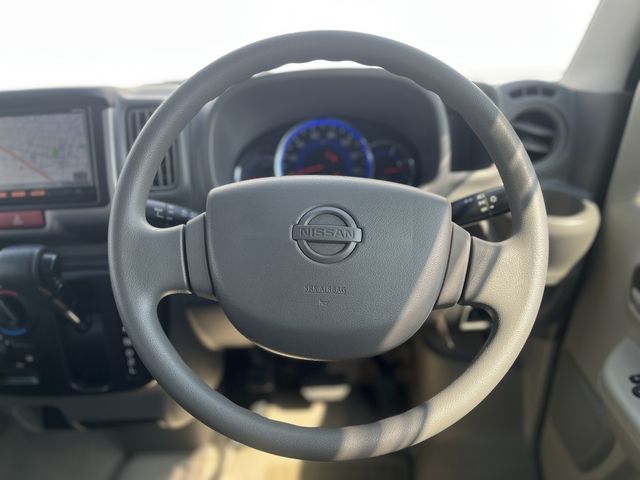 NISSAN NV100 CLIPPER 2018 Image 31