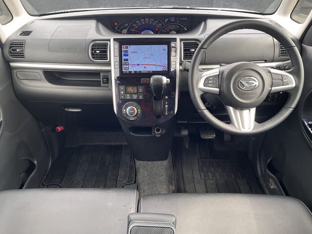 DAIHATSU TANTO CUSTOM 2017 Image 31