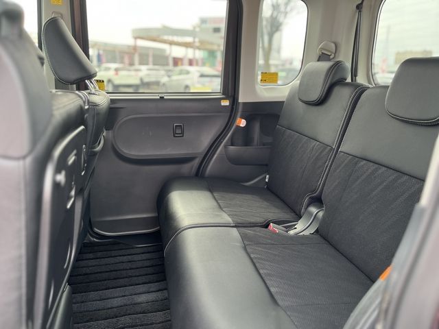 DAIHATSU TANTO CUSTOM 2017 Image 31