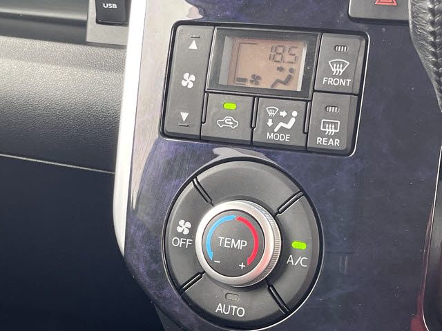 DAIHATSU TANTO CUSTOM 2017 Image 31