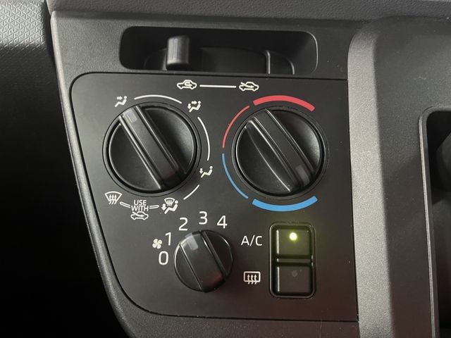 DAIHATSU TANTO 2020 Image 31