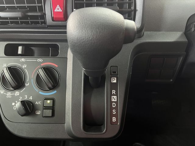 DAIHATSU TANTO 2020 Image 31