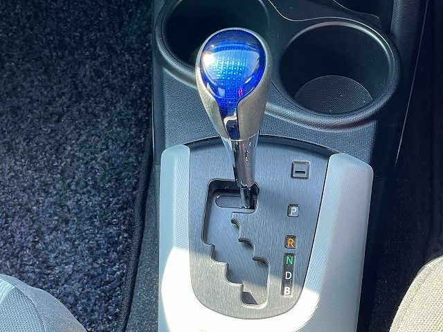 TOYOTA AQUA 2014 Image 31