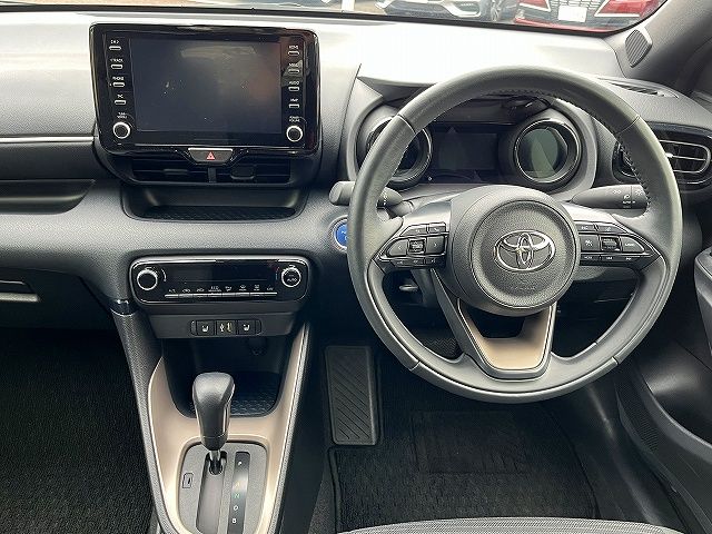 TOYOTA YARIS HYBRID 2022 Image 31