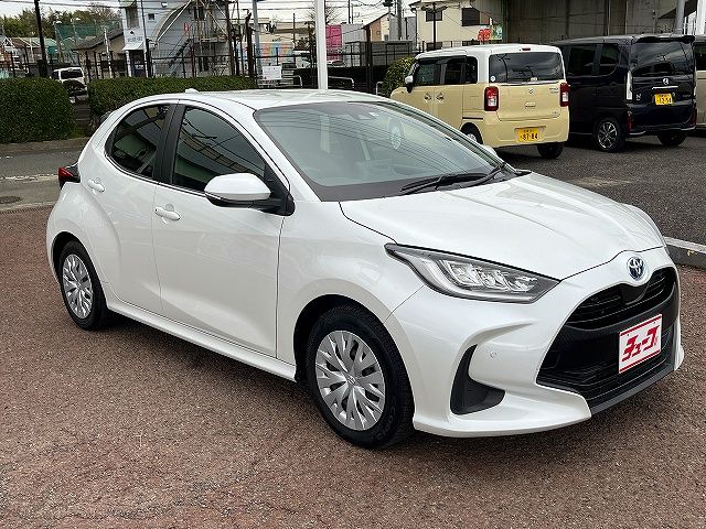TOYOTA YARIS HYBRID 2022 Image 31