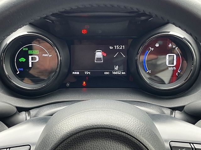 TOYOTA YARIS HYBRID 2022 Image 31