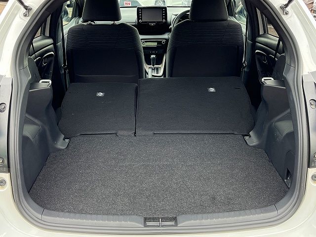 TOYOTA YARIS HYBRID 2022 Image 31