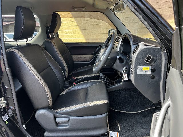 SUZUKI JIMNY 4WD 2017 Image 31