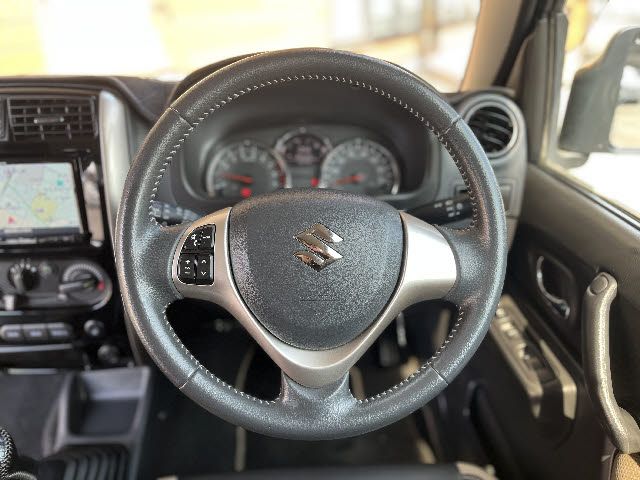 SUZUKI JIMNY 4WD 2017 Image 31