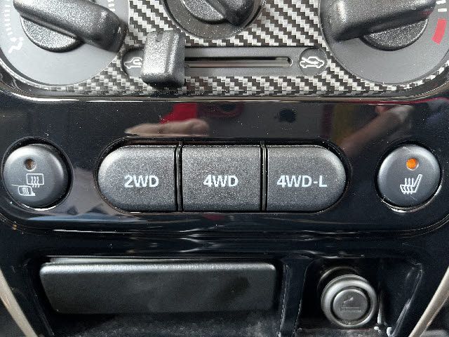 SUZUKI JIMNY 4WD 2017 Image 31