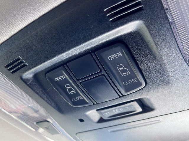 TOYOTA VELLFIRE 2015 Image 31