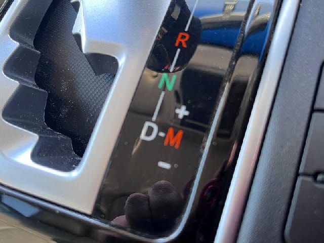 TOYOTA VELLFIRE 2015 Image 31