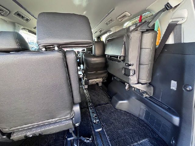 TOYOTA VELLFIRE 2015 Image 31