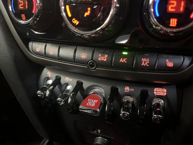 BMW MINI COOPER D CROSSO 2022 Image 31