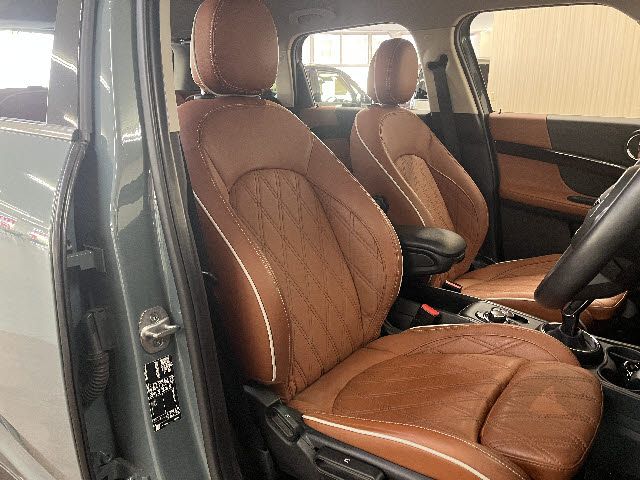 BMW MINI COOPER D CROSSO 2023 Image 31